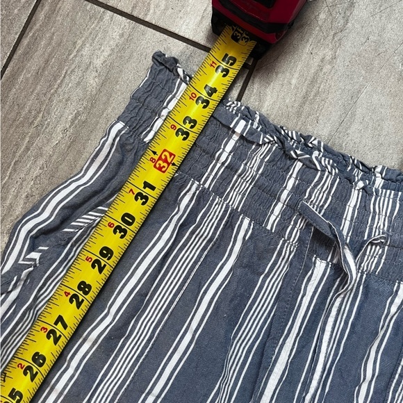 Blue and white striped wide leg Abercrombie & Fitch pants XS - Picture 6 of 8